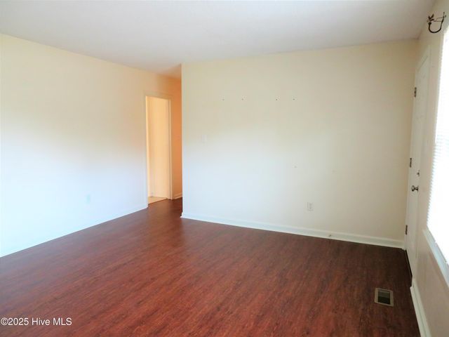 4806 Greenway Avenue, Wilmington, NC 28403