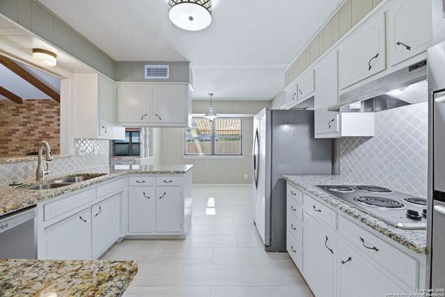 3006 Renker, San Antonio, TX 78217