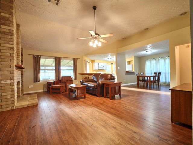 2002 Westwind Drive, Deer Park, TX 77536