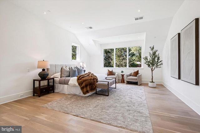 6514 76TH ST, Cabin John, MD 20818