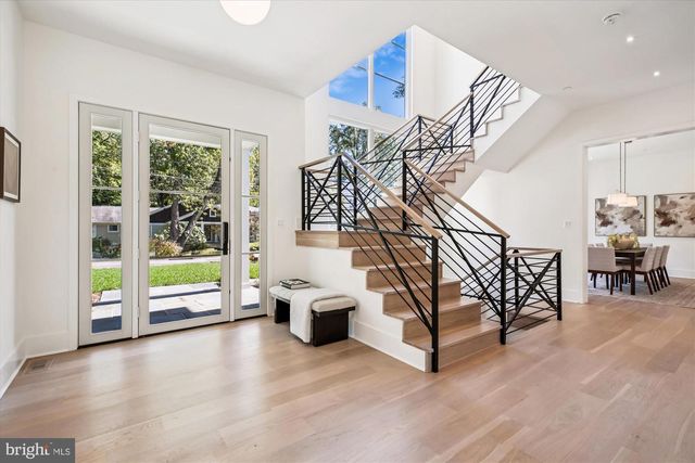 6514 76TH ST, Cabin John, MD 20818