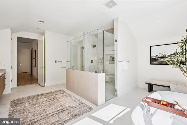 6514 76TH ST, Cabin John, MD 20818