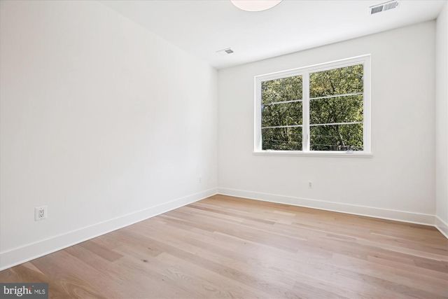 6514 76TH ST, Cabin John, MD 20818