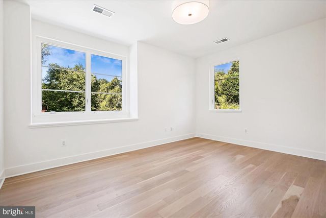 6514 76TH ST, Cabin John, MD 20818