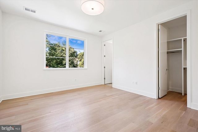 6514 76TH ST, Cabin John, MD 20818