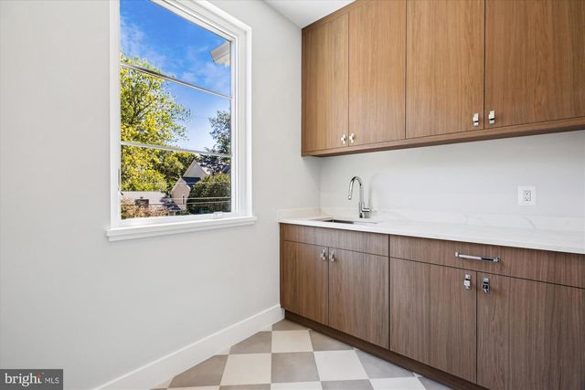 6514 76TH ST, Cabin John, MD 20818