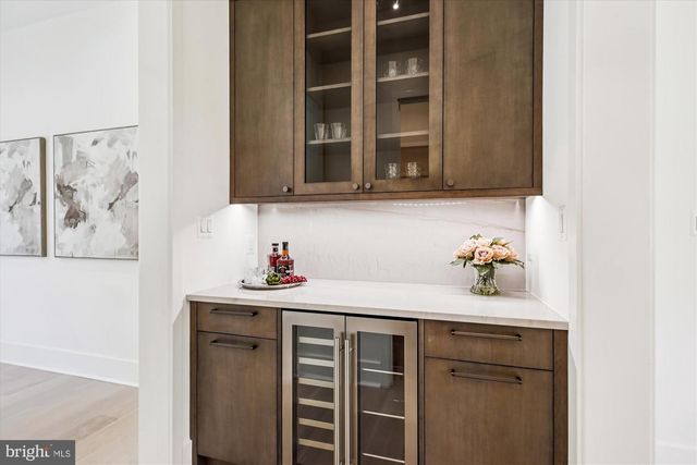 6514 76TH ST, Cabin John, MD 20818