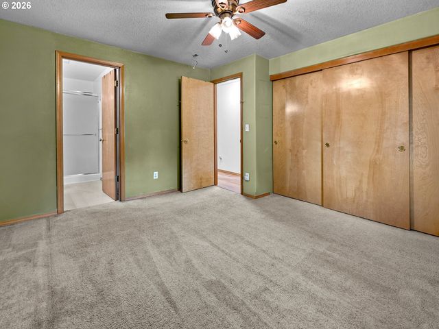 2080 Se CURRIN Ln, Hillsboro, OR 97123