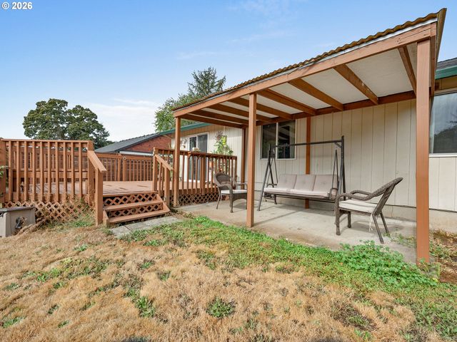 2080 Se CURRIN Ln, Hillsboro, OR 97123