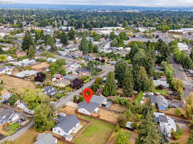 2080 Se CURRIN Ln, Hillsboro, OR 97123