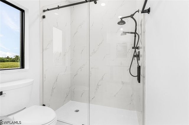 1630 NE 17th TER, Cape Coral, FL 33909