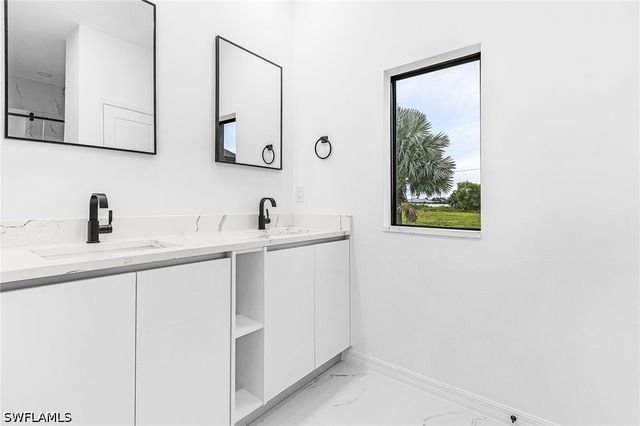 1630 NE 17th TER, Cape Coral, FL 33909