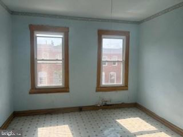 319 S NEWKIRK ST, Baltimore, MD 21224