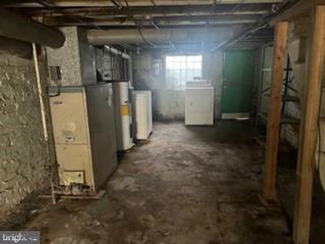 319 S NEWKIRK ST, Baltimore, MD 21224