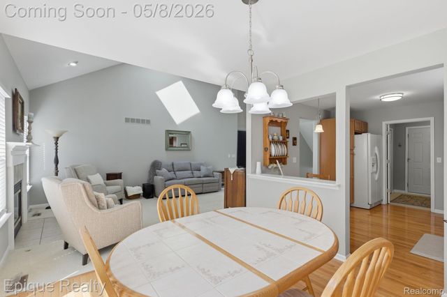 753 Woodhaven Drive, Commerce Charter Township, MI 48390
