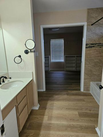 1610 Jennifer CT, Round Rock, TX 78664