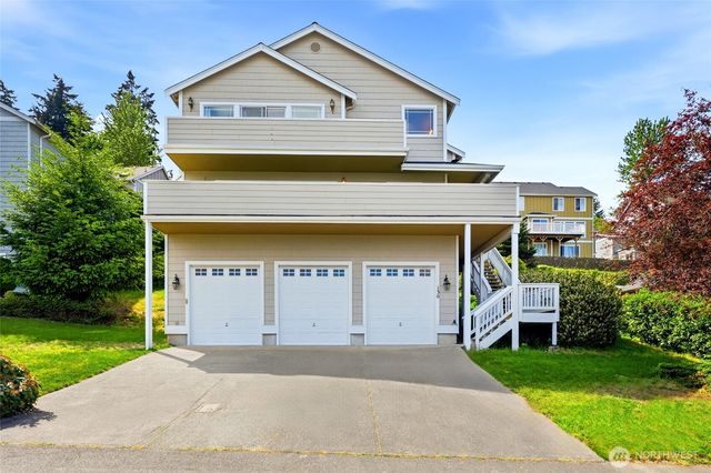 130 67th Avenue Ct E, Fife, WA 98424