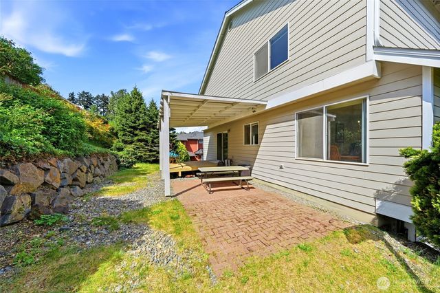 130 67th Avenue Ct E, Fife, WA 98424