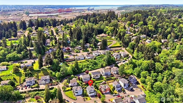 130 67th Avenue Ct E, Fife, WA 98424