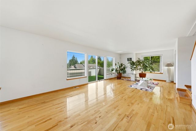 130 67th Avenue Ct E, Fife, WA 98424