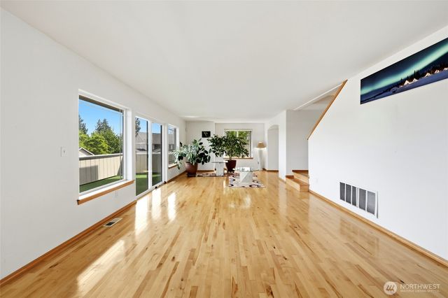 130 67th Avenue Ct E, Fife, WA 98424