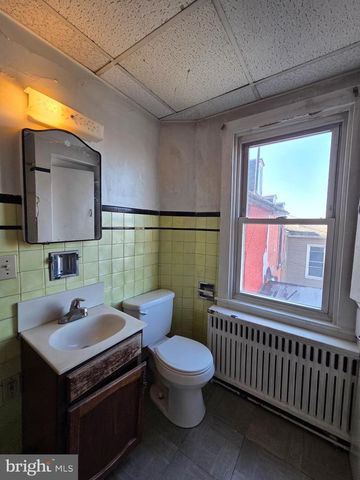 1241 GREEN ST, Reading, PA 19604