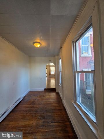 1241 GREEN ST, Reading, PA 19604