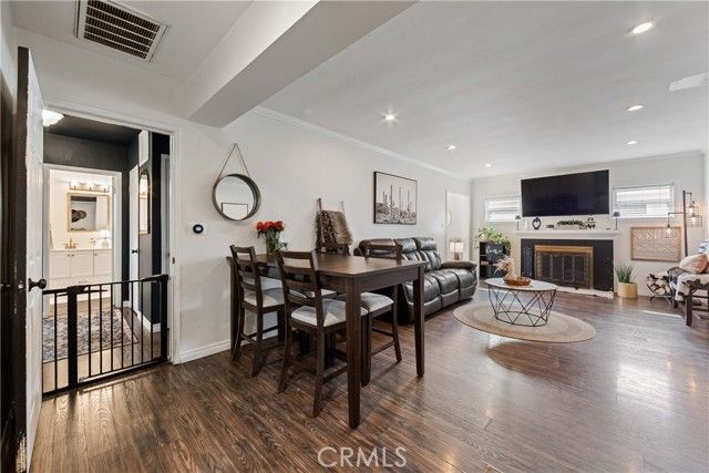 2335 Carfax Avenue, Long Beach, CA 90815