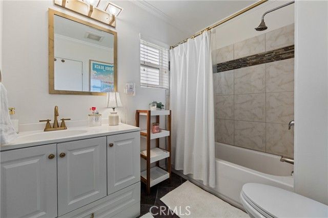 2335 Carfax Avenue, Long Beach, CA 90815