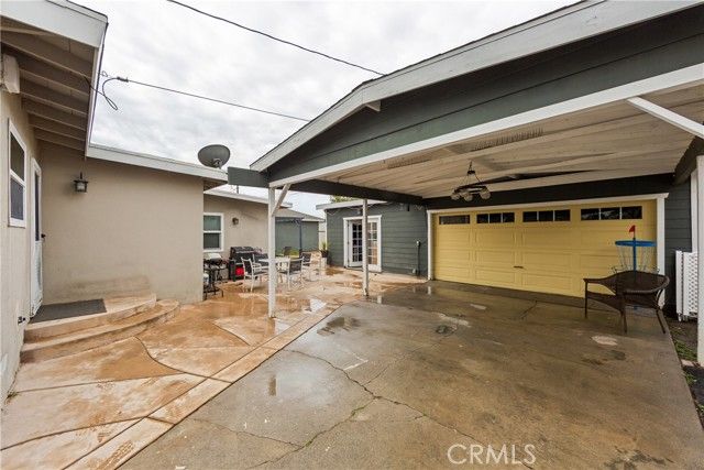 2335 Carfax Avenue, Long Beach, CA 90815