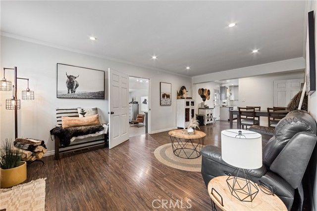 2335 Carfax Avenue, Long Beach, CA 90815