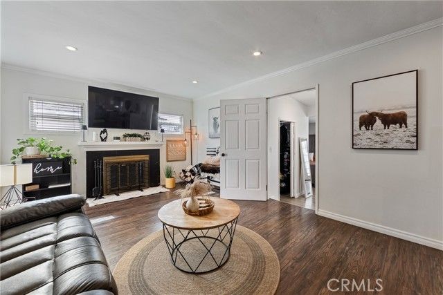 2335 Carfax Avenue, Long Beach, CA 90815