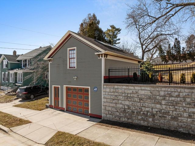 507 Washington COURT, Sheboygan, WI 53081