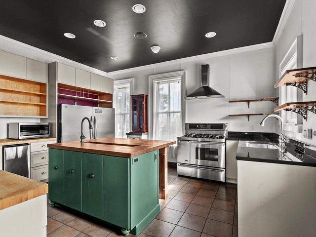 507 Washington COURT, Sheboygan, WI 53081