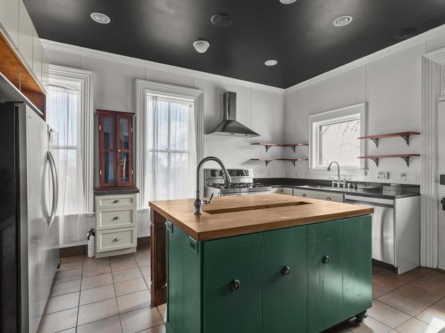 507 Washington COURT, Sheboygan, WI 53081