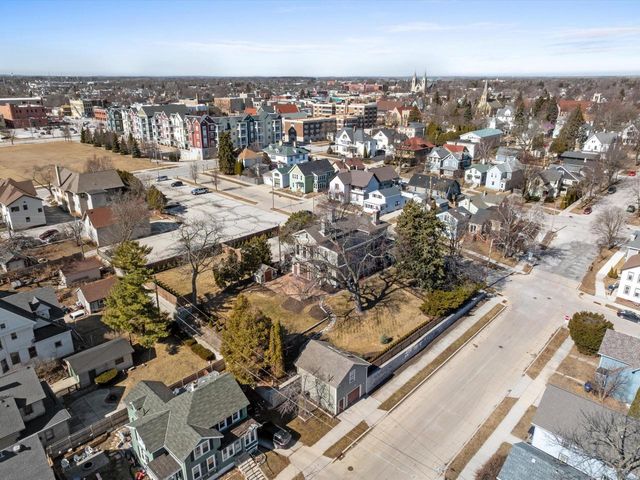 507 Washington COURT, Sheboygan, WI 53081