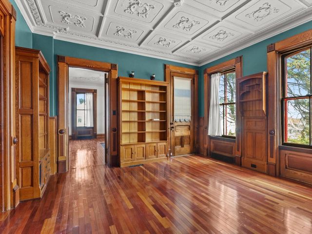 507 Washington COURT, Sheboygan, WI 53081