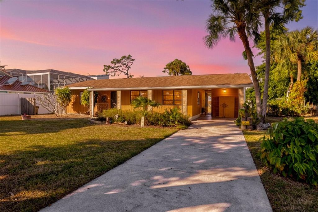 148 ROBERTS ROAD, Nokomis, FL 34275