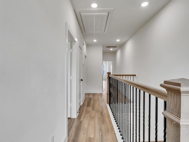 855 S Victory Drive C, Houston, TX 77088