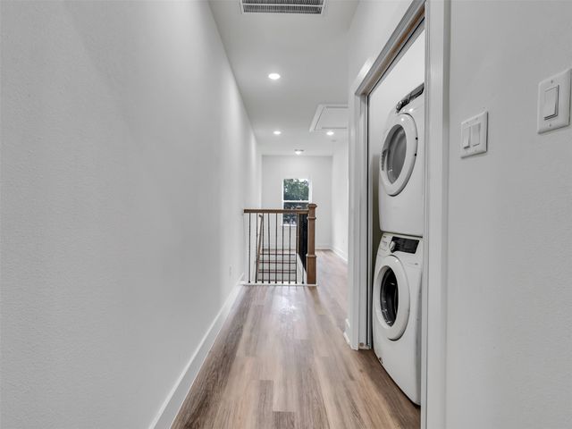 855 S Victory Drive C, Houston, TX 77088