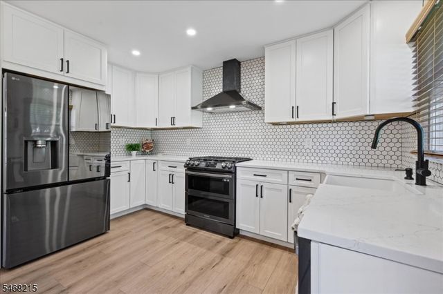36 Kingswood Rd, Branchburg Twp., NJ 08876