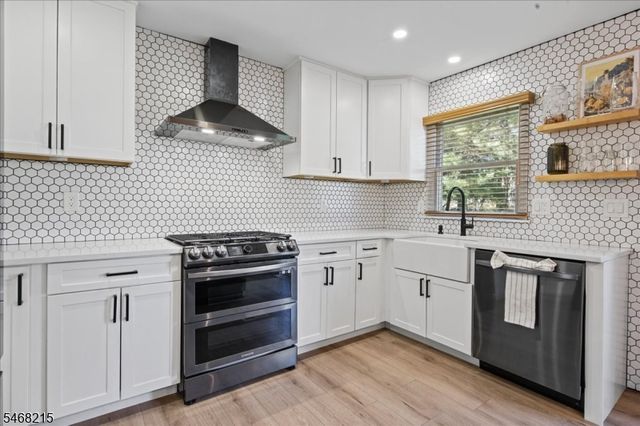 36 Kingswood Rd, Branchburg Twp., NJ 08876