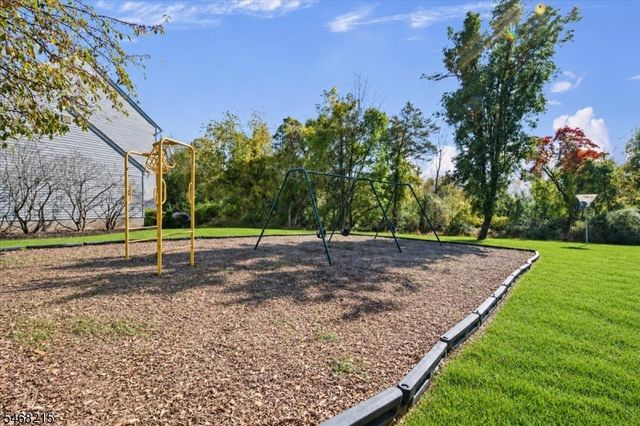 36 Kingswood Rd, Branchburg Twp., NJ 08876