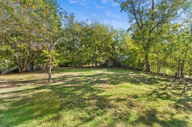 3907 Simonds Street, Greenville, TX 75401