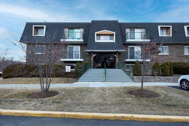 3856 S parkway Drive 3B, Northbrook, IL 60062