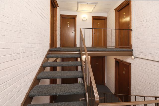 3856 S parkway Drive 3B, Northbrook, IL 60062