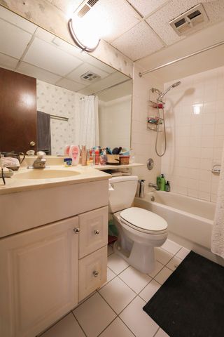 3856 S parkway Drive 3B, Northbrook, IL 60062