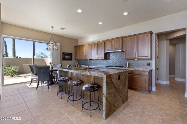 6419 E GREYTHORN Drive, Scottsdale, AZ 85266