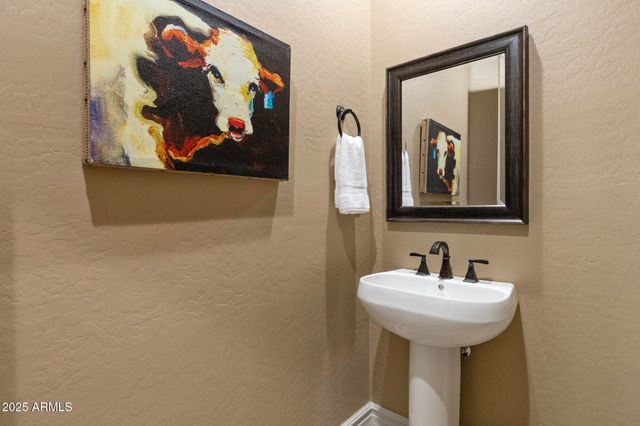 6419 E GREYTHORN Drive, Scottsdale, AZ 85266