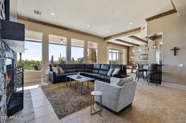 6419 E GREYTHORN Drive, Scottsdale, AZ 85266